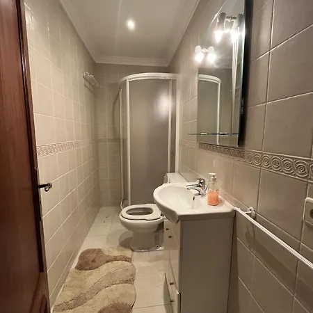 Rooftop Face A La Daire