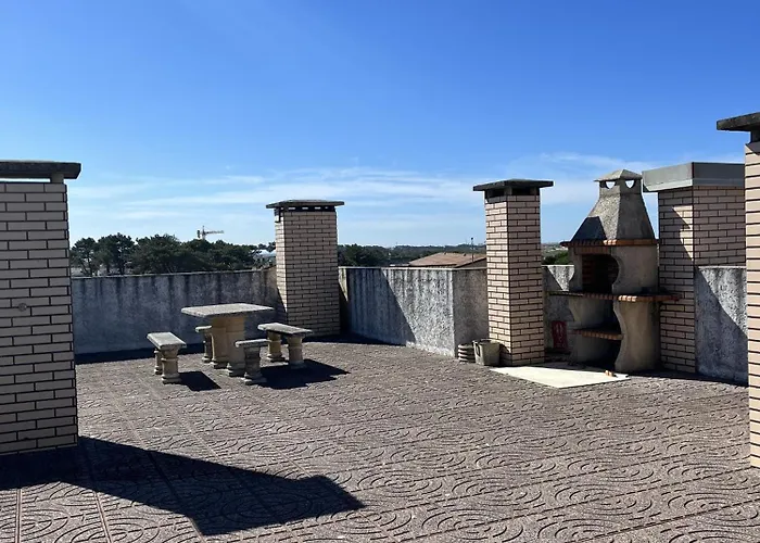 Rooftop Face à La *